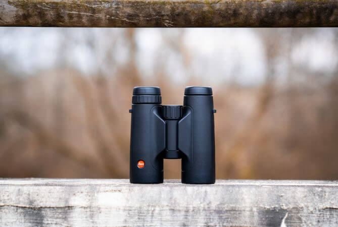 Leica-Ultravid-10x25-Binocular-Black-40253