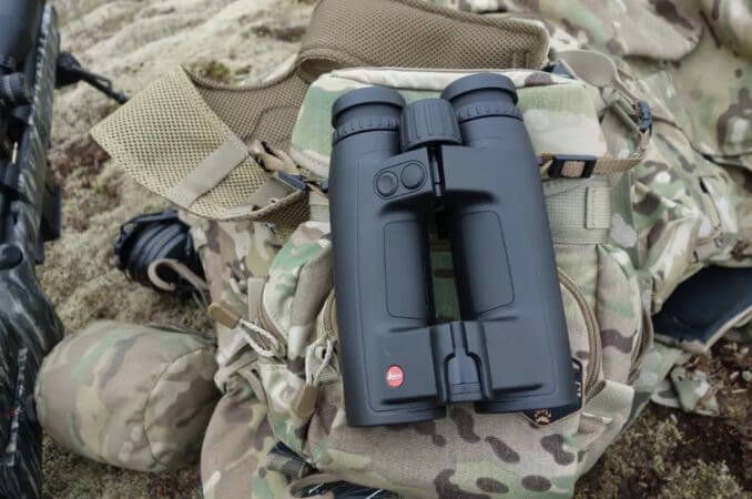 Leica-Ultravid-10x25-Binocular-Black-40253