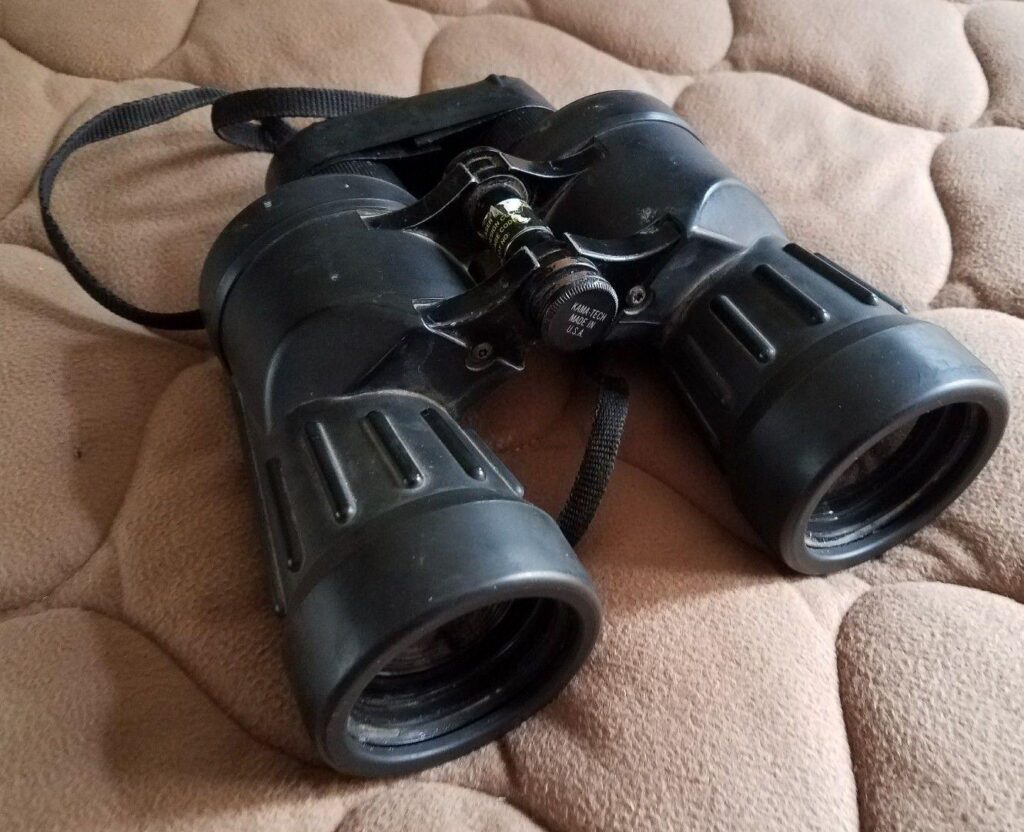 M22 binoculars