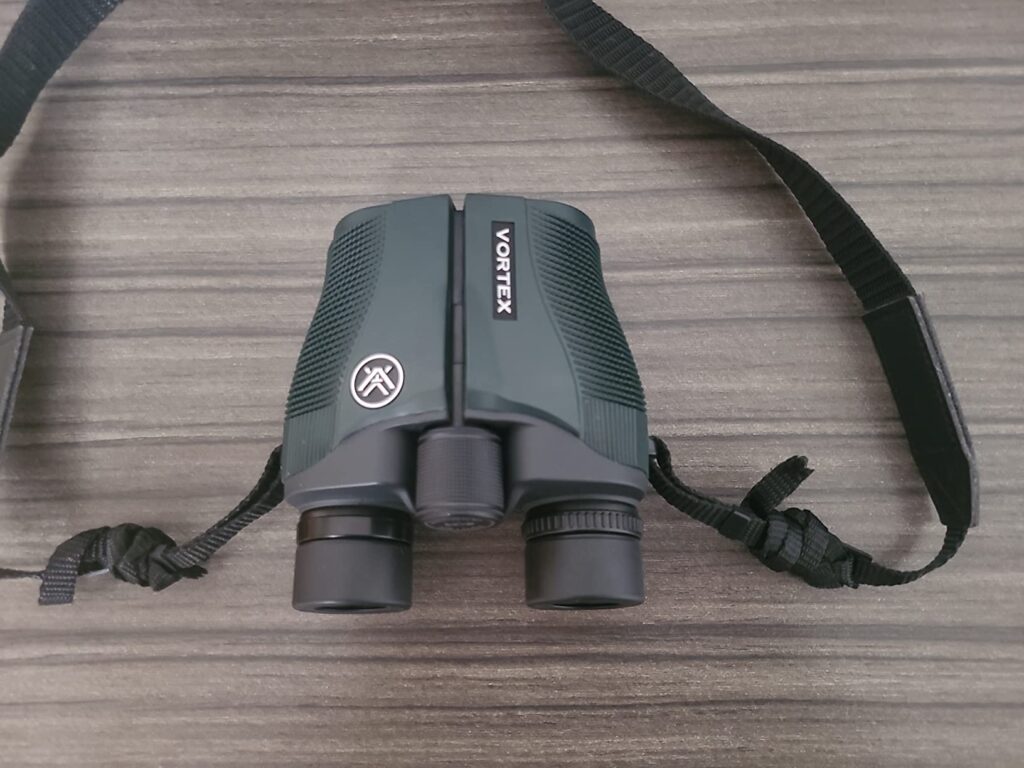 Vortex Vanquish 10x26 binoculars